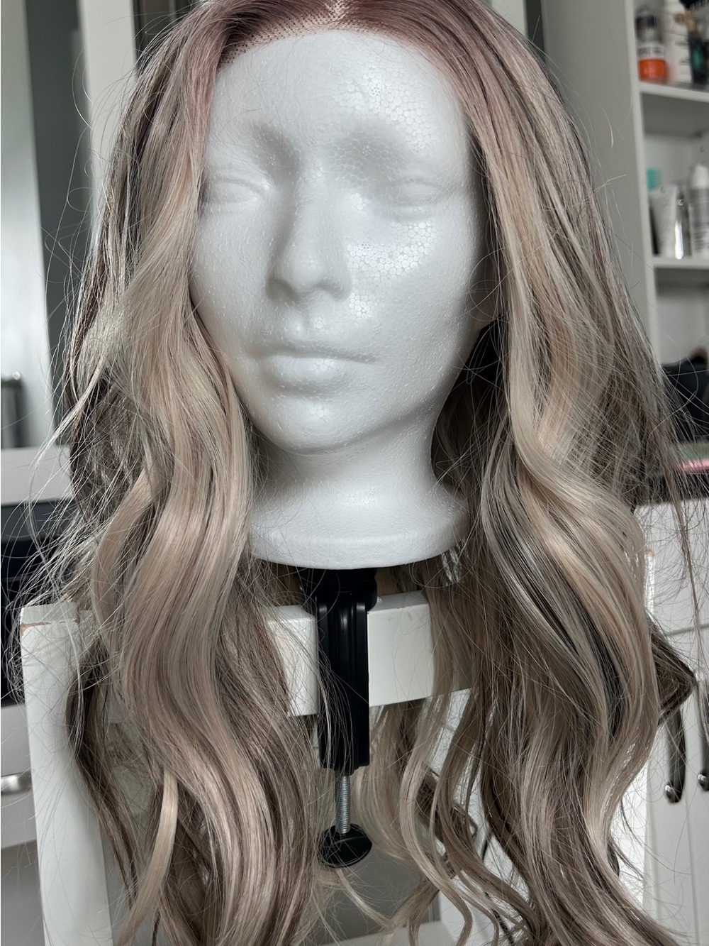 Chelsea Smith Crowns-Neutral Ash Blonde Wavy Lace Front Wig - Natural-Look Waves